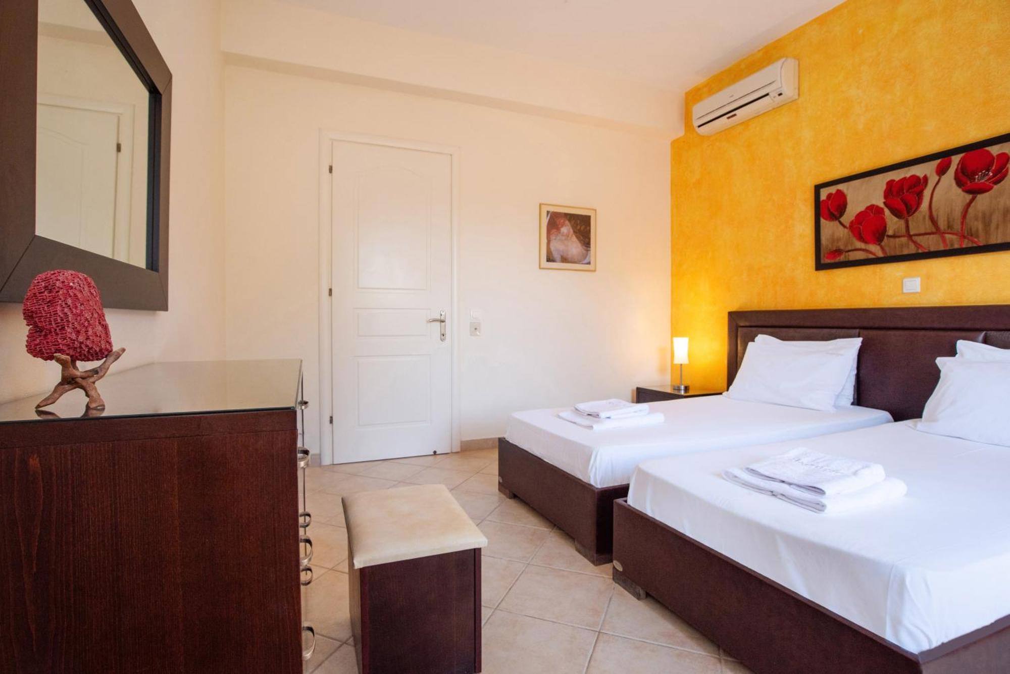 Angelique Apartments Agios Georgios  Exterior photo